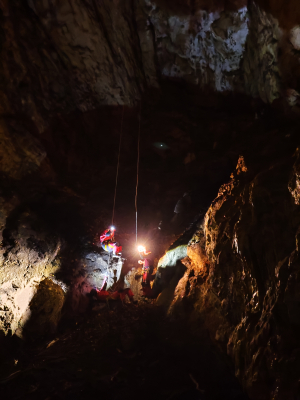 Rozpoczynamy wychodzenie ze Studniska (J.Cz.I-03.10)