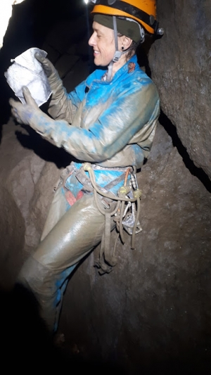 2023.07.12 Jaskinia Salmopolska - "wielkie koło"