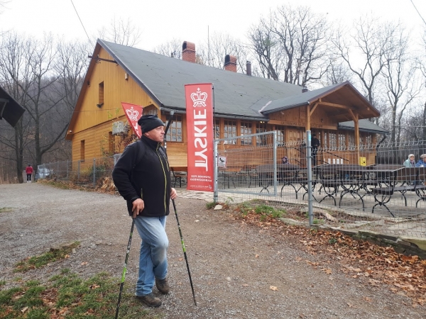 2021.11.14 Puchar 12 Wzniesień. Szyndzielnia od parku linowego.