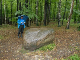 2013.09.01 Rudzica - głaz narzutowy (deszczowa akcja)