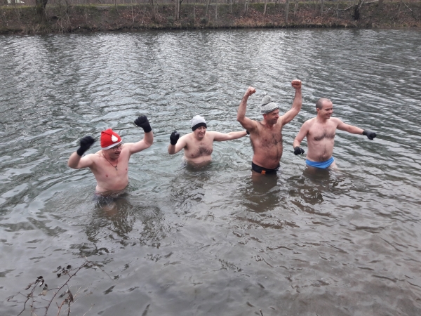 2017.12.31 Sylwestrowa kąpiel w Wapienicy