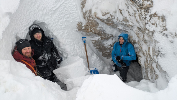 2026.01.25 Jaskinia Śnieżna - prace śnieżne