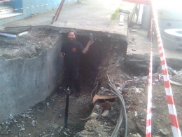 2013.07.16 Ciąg podziemny przed wejściem do klubu. 