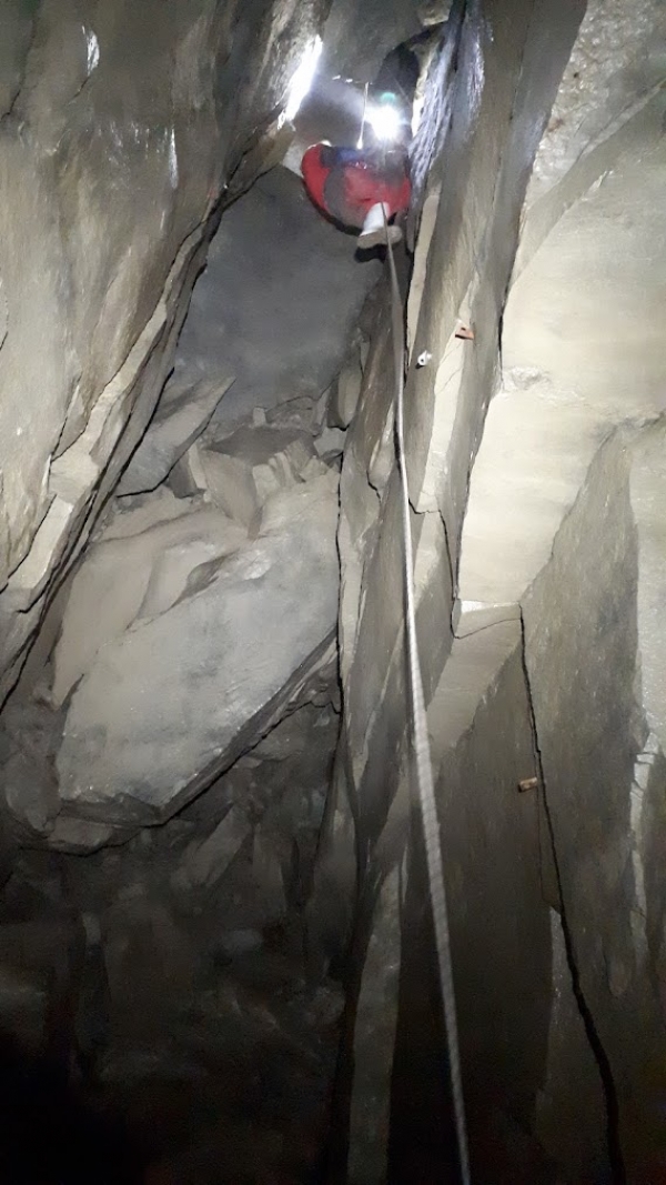 2024.08.16-17 Jaskinia w Knehyni - Beskid Morawsko-Śląski